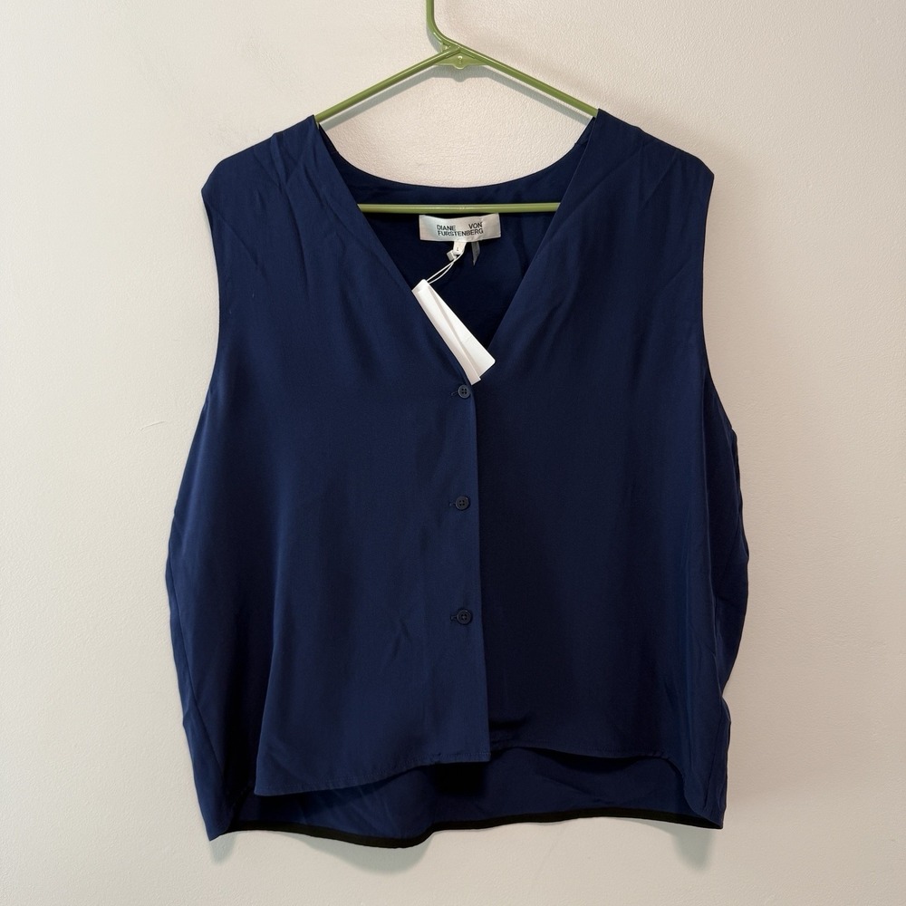 Diane Von Furstenberg Navy Button-Front Sleeveless Top